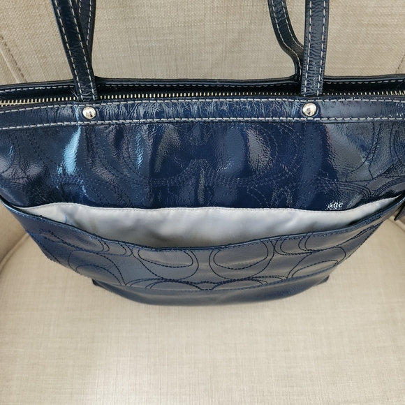 Coach 19198 Vintage Patent Leather Stitched Signature Tote/ Shoulder Bag - Picture 5 of 15